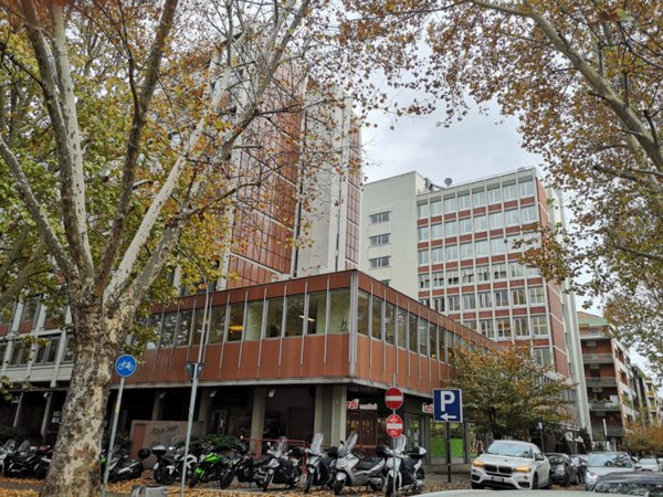 ufficio in affitto a Roma in zona Ardeatino