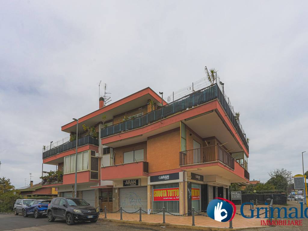 negozio in affitto a Roma in zona Dragona/Bagnoletto