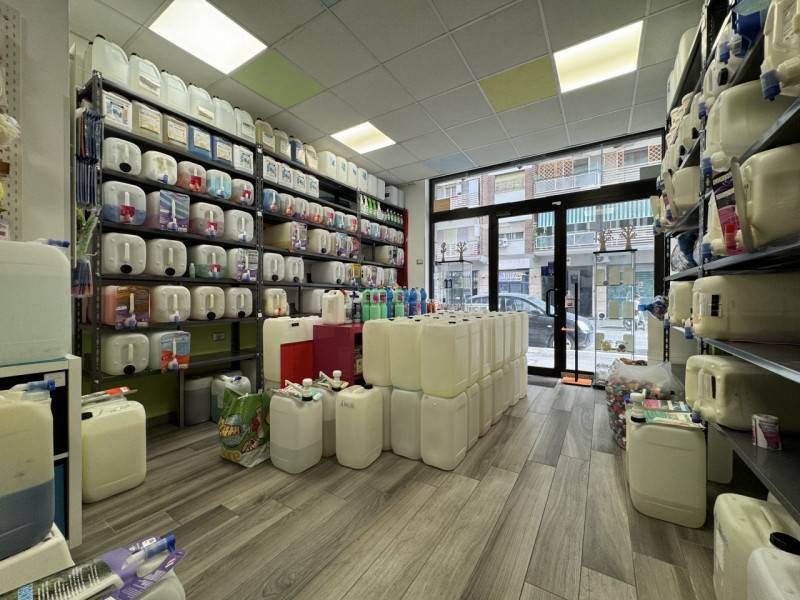 negozio in affitto a Roma in zona Portuense