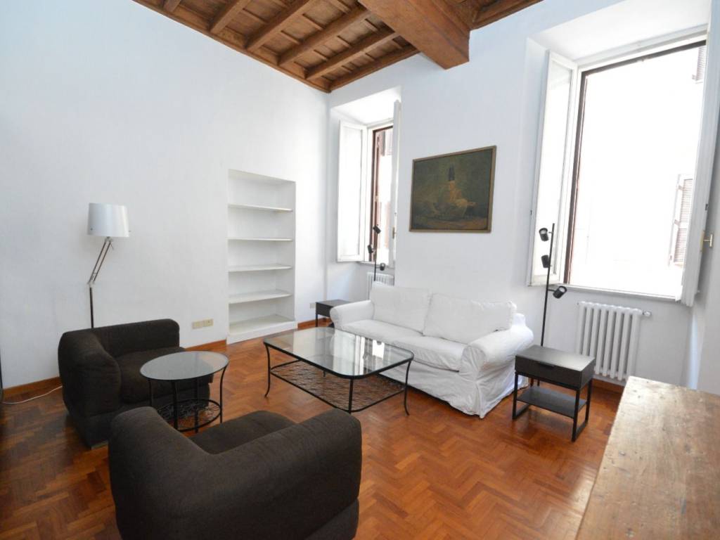 appartamento in affitto a Roma in zona Parione/Sant'Eustachio