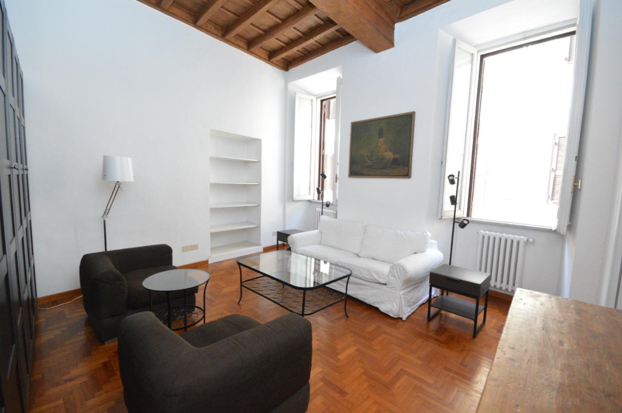 appartamento in affitto a Roma in zona Parione/Sant'Eustachio