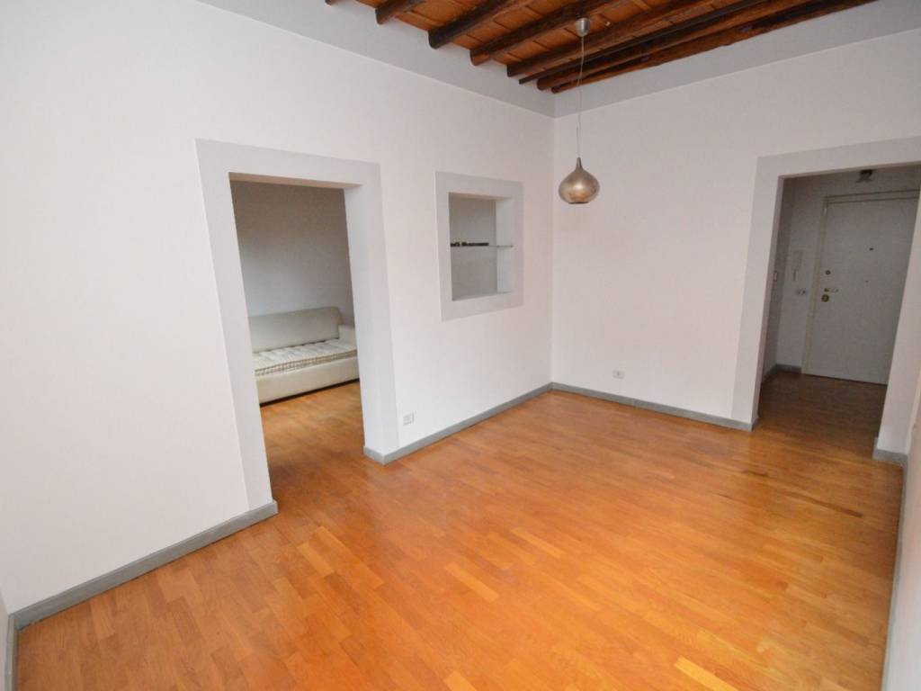 appartamento in affitto a Roma in zona Rione Regola