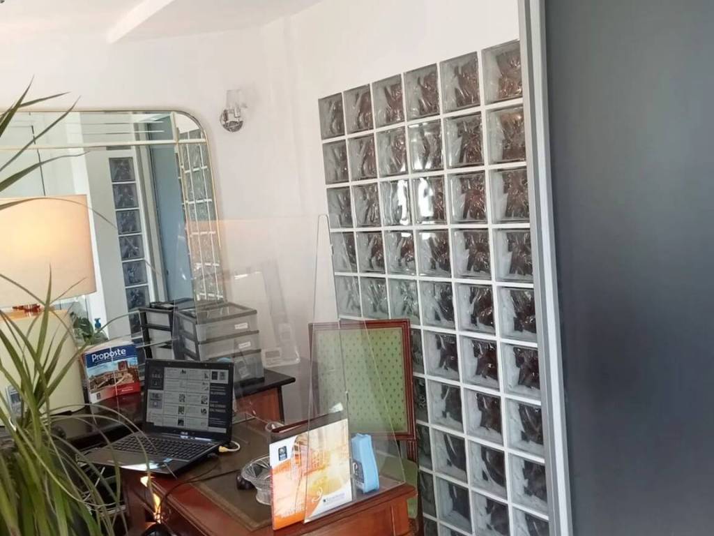 ufficio in affitto a Roma in zona Infernetto