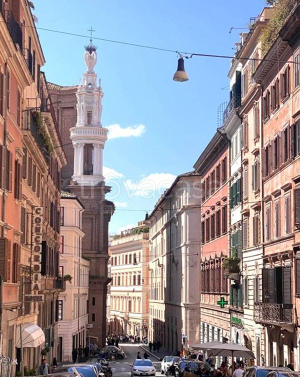 appartamento in affitto a Roma in zona Trevi-Colonna