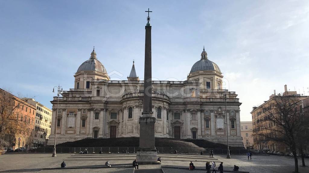 negozio in affitto a Roma in zona Esquilino