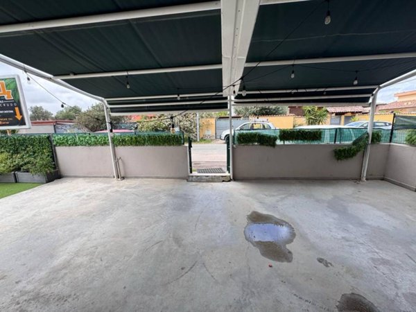 negozio in affitto a Roma in zona Massimina/Casal Lumbroso