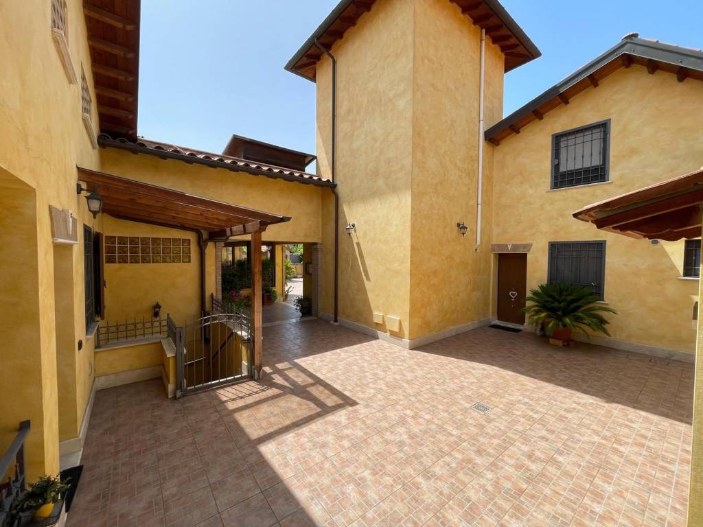 appartamento in affitto a Roma in zona Appio Claudio