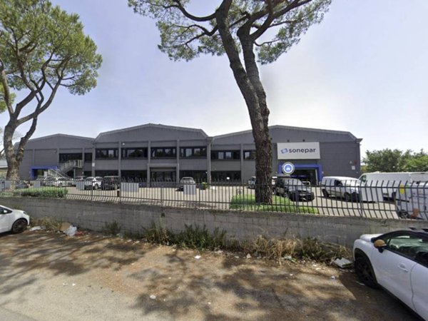 locale commerciale in affitto a Roma in zona Magliana Vecchia