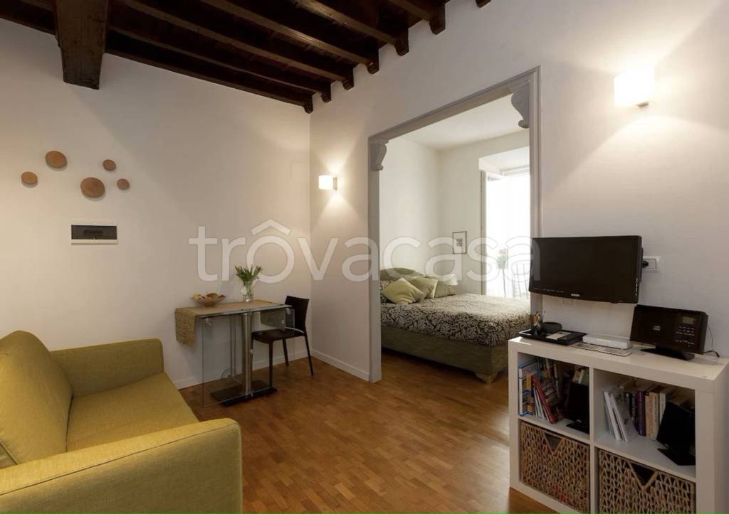 appartamento in affitto a Roma in zona Parione/Sant'Eustachio