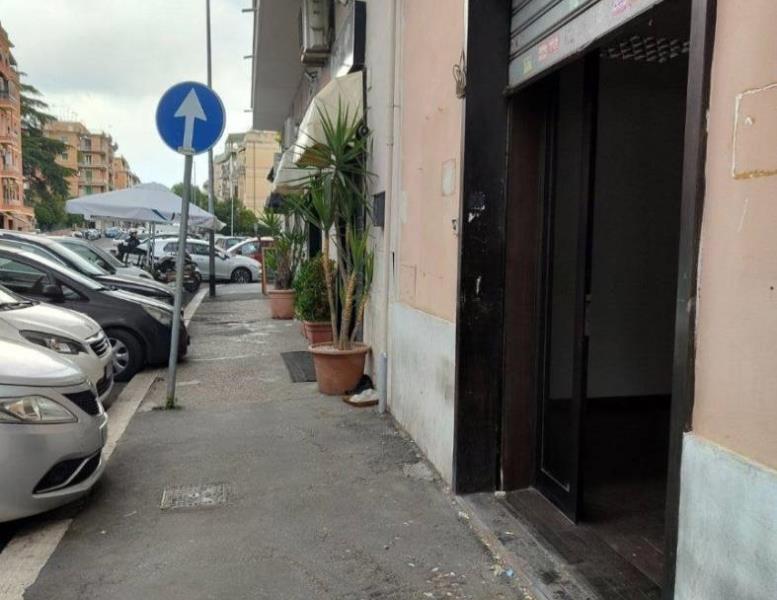 locale commerciale in affitto a Roma in zona Prenestino-Centocelle