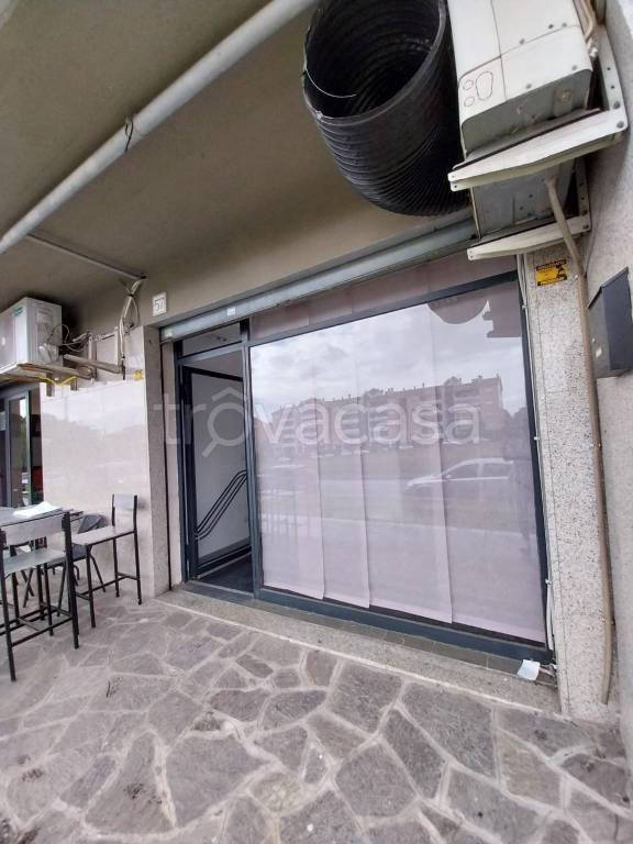 negozio in affitto a Roma in zona Portuense