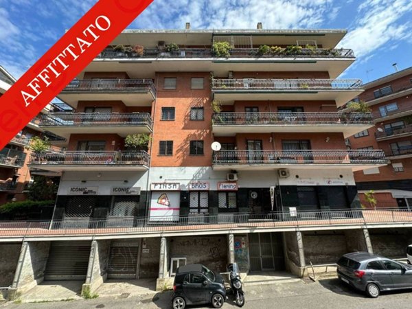 negozio in affitto a Roma in zona Tor di Quinto