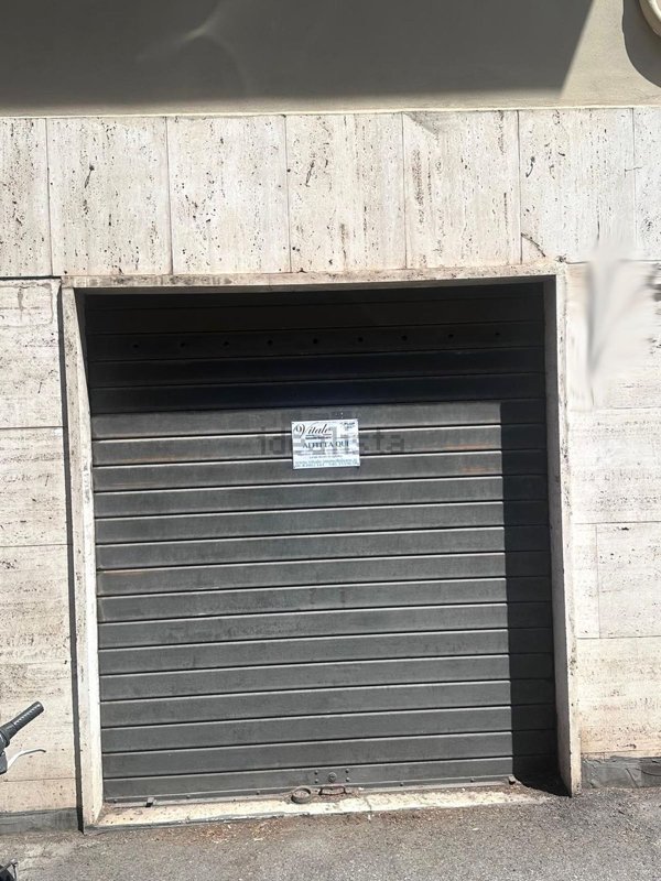 negozio in affitto a Roma in zona Portuense
