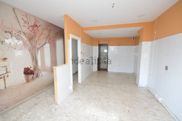 locale commerciale in affitto a Roma