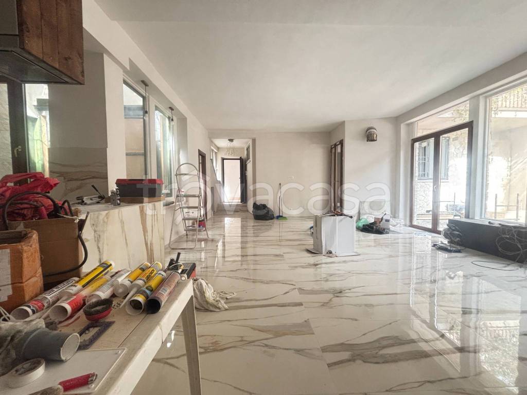 appartamento in affitto a Roma in zona Torre Maura