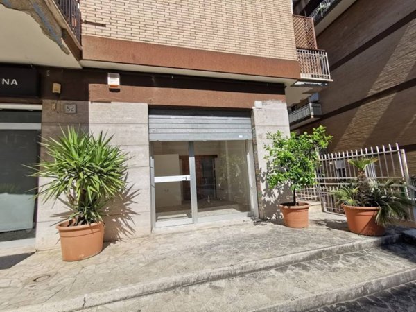 negozio in affitto a Roma in zona Monte Sacro/Talenti