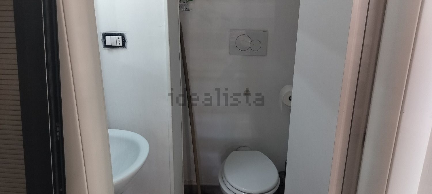 locale commerciale in affitto a Roma in zona Ostia