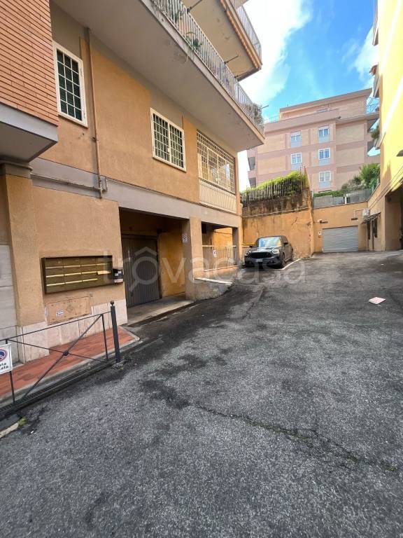 locale commerciale in affitto a Roma in zona Gianicolense