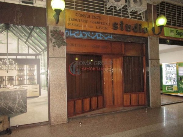 locale commerciale in affitto a Roma in zona Don Bosco