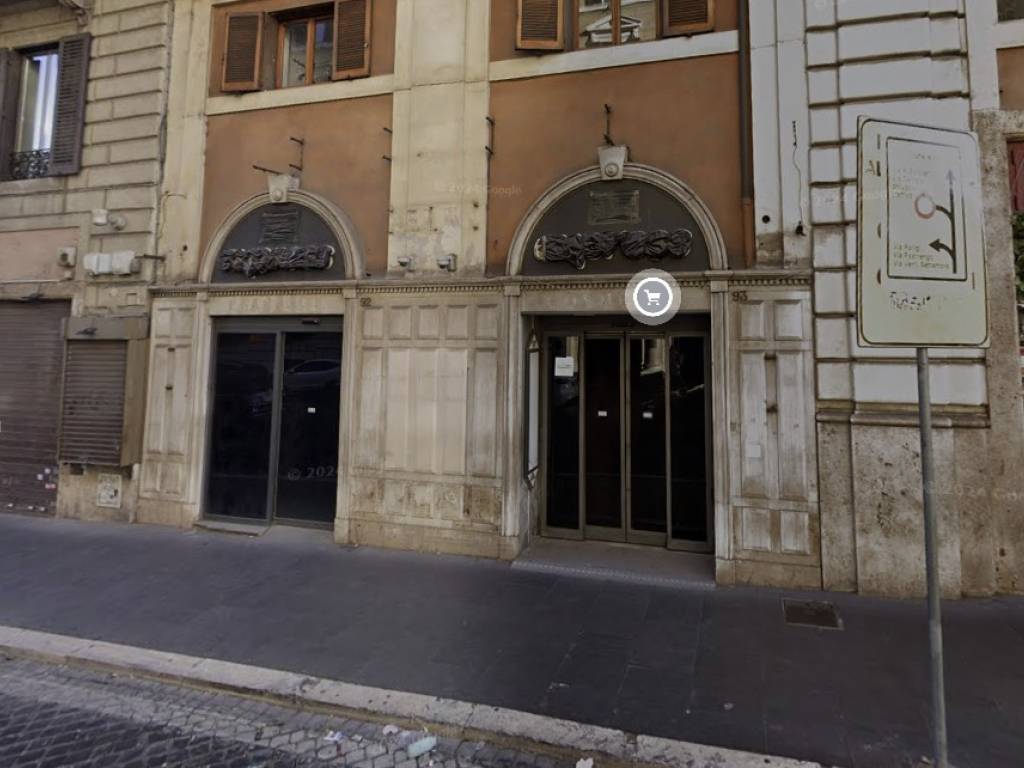 negozio in affitto a Roma