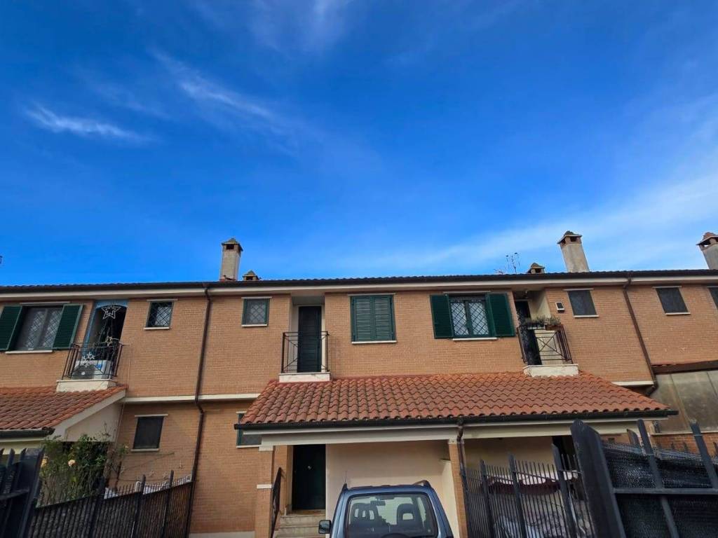 casa indipendente in affitto a Roma in zona Casal Monastero