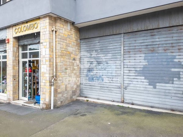 negozio in affitto a Roma in zona Ardeatino