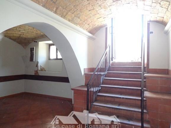 locale commerciale in affitto a Roma in zona Castro Pretorio