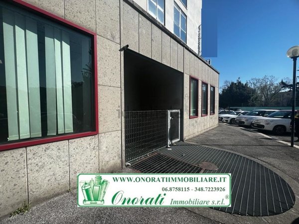locale di sgombero in affitto a Roma in zona Collatino