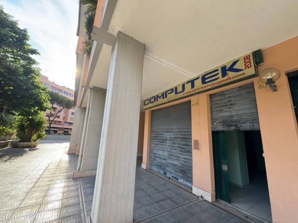 negozio in affitto a Roma in zona Giuliano Dalmata
