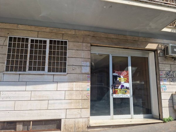 negozio in affitto a Roma in zona Monte Sacro/Talenti
