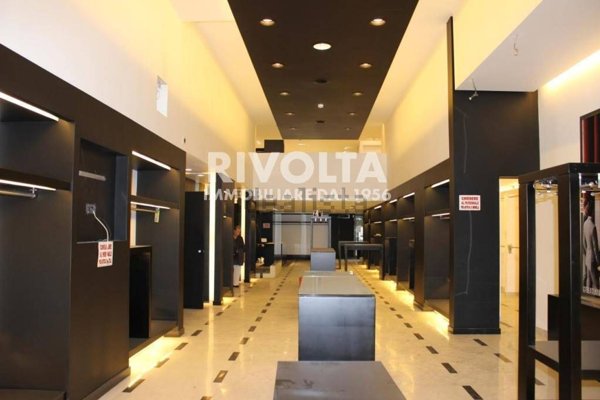 locale commerciale in affitto a Roma in zona Campo Marzio