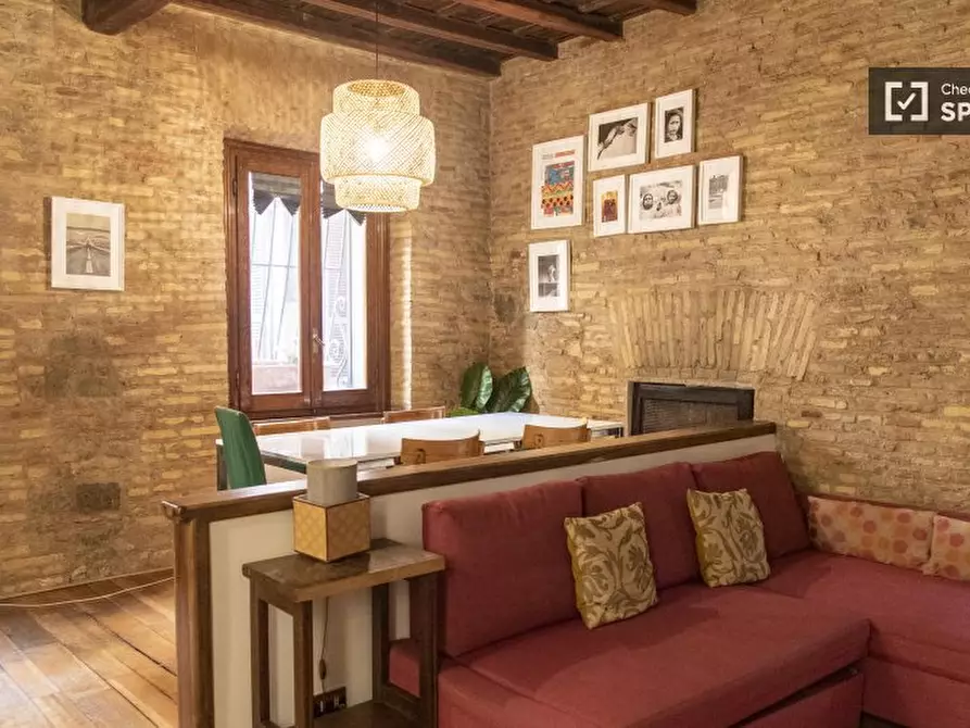 appartamento in affitto a Roma in zona Trevi-Colonna