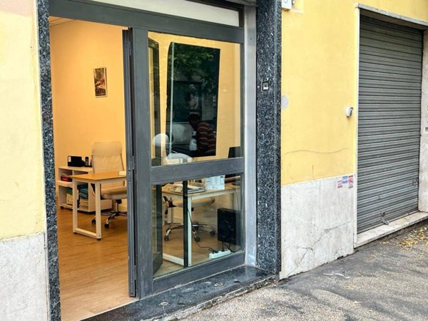 negozio in affitto a Roma in zona Appio Latino