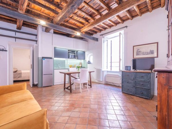 appartamento in affitto a Roma in zona Pigna - Sant'Angelo