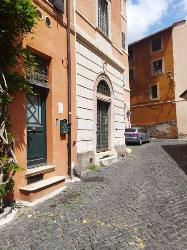 appartamento in affitto a Roma in zona Parione/Sant'Eustachio