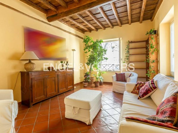 appartamento in affitto a Roma in zona Parione/Sant'Eustachio