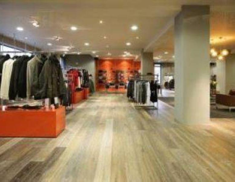 locale commerciale in affitto a Roma