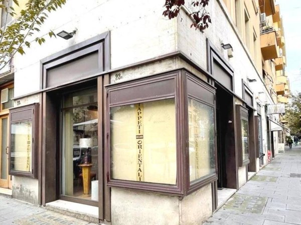 negozio in affitto a Roma in zona Nomentano
