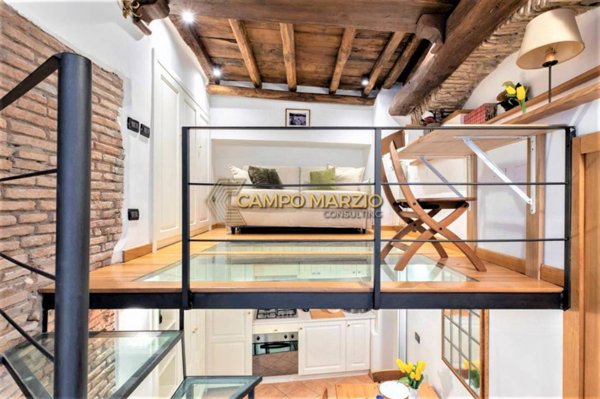 appartamento in affitto a Roma in zona Trevi-Colonna