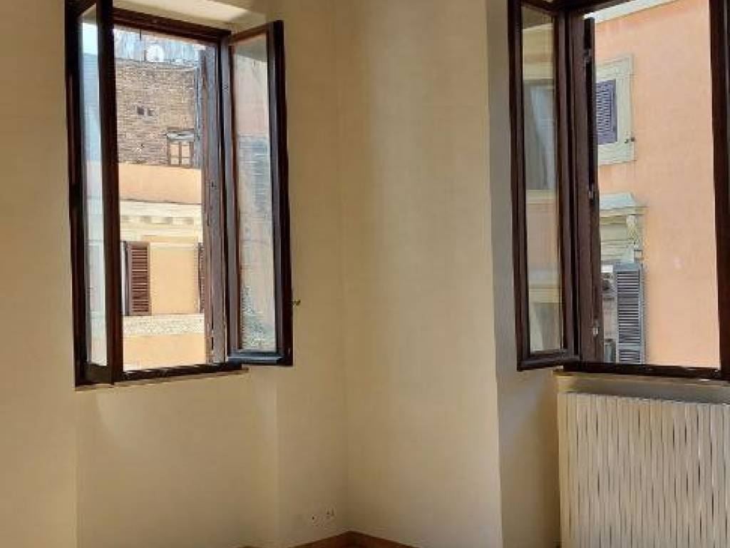 appartamento in affitto a Roma in zona Parione/Sant'Eustachio