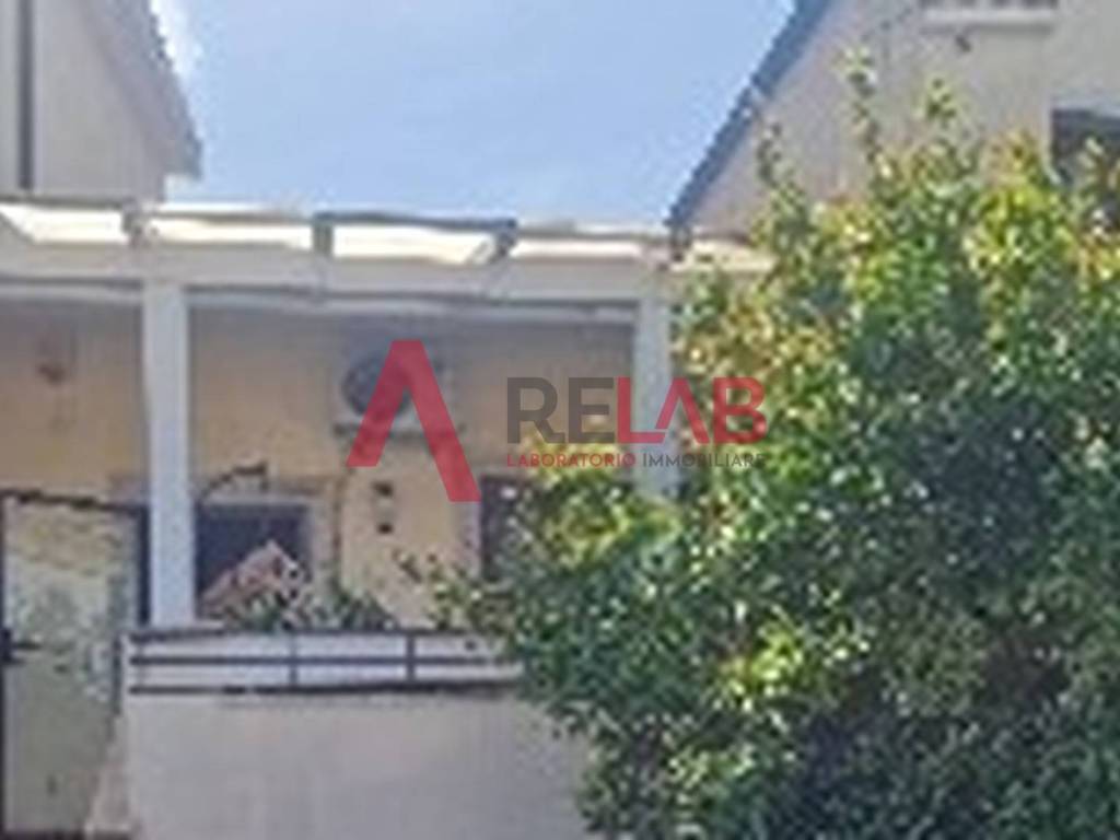 casa indipendente in affitto a Roma in zona Infernetto