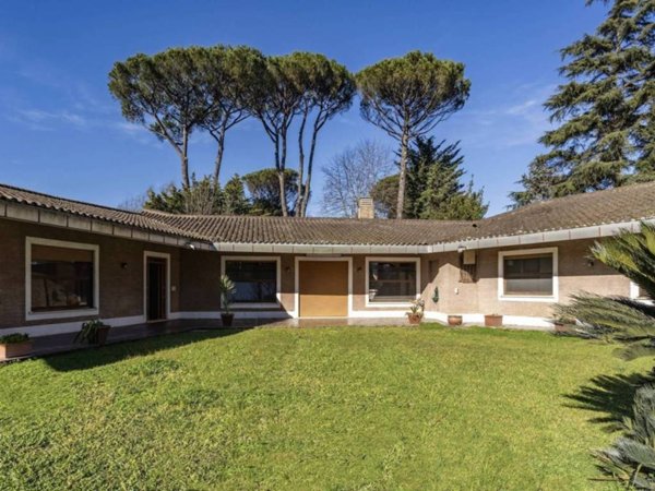 villa in affitto a Roma in zona Olgiata