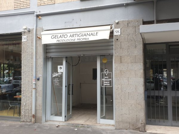 locale di sgombero in affitto a Roma in zona Ostia