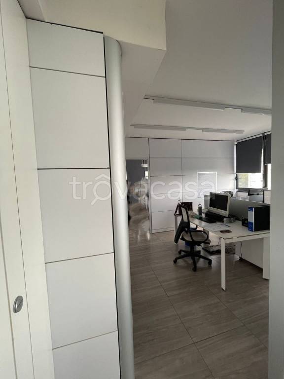 ufficio in affitto a Roma in zona Ardeatino