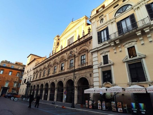 negozio in affitto a Roma in zona Centro Storico