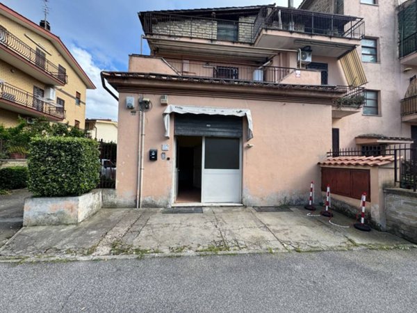 negozio in affitto a Roma in zona Tor Vergata/Torrenova