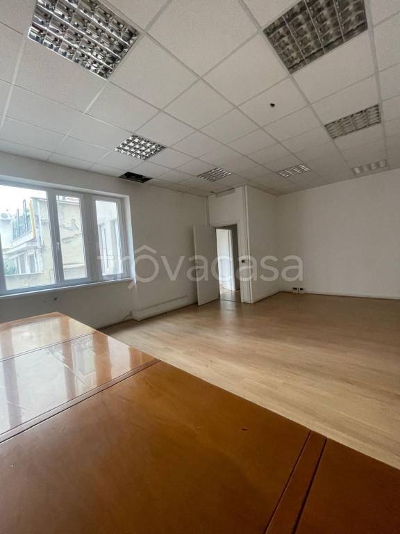 ufficio in affitto a Roma in zona Don Bosco