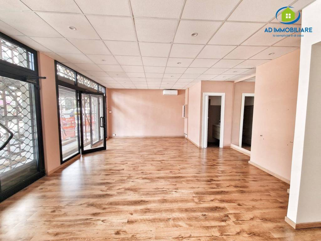 negozio in affitto a Roma in zona Prenestino-Centocelle