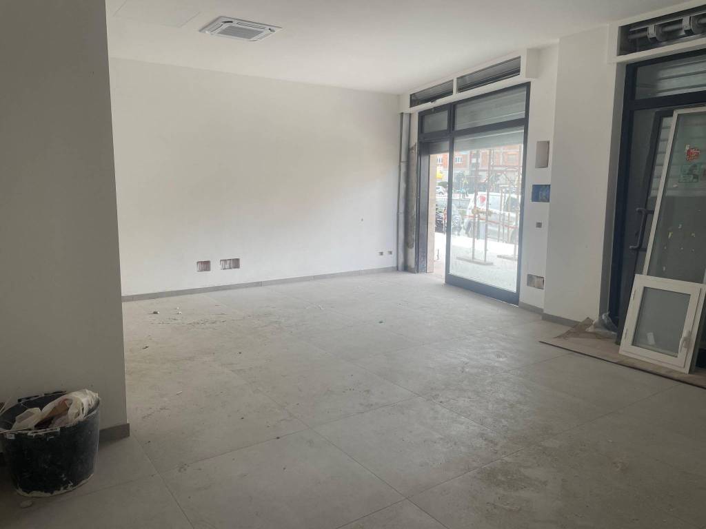 negozio in affitto a Roma in zona Alessandrino