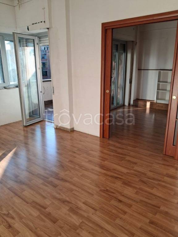 ufficio in affitto a Roma in zona Giuliano Dalmata